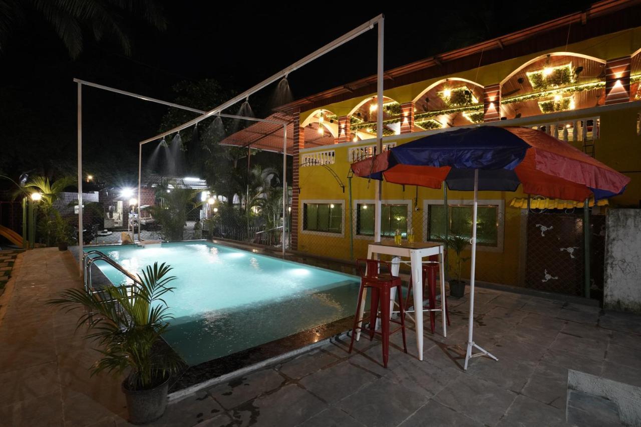 Palm Springs Beach Resort - Gorai Bombaj Zewnętrze zdjęcie