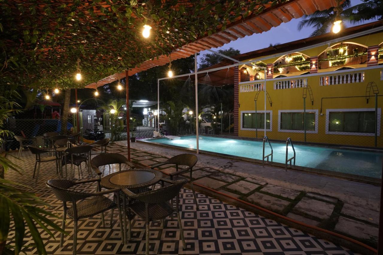Palm Springs Beach Resort - Gorai Bombaj Zewnętrze zdjęcie